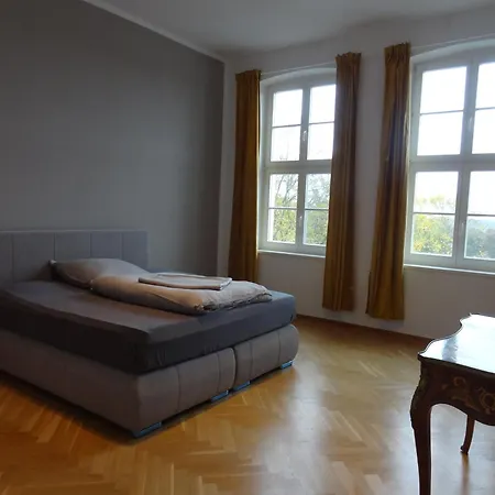 Furstlich Wohnen Og بوتبوس